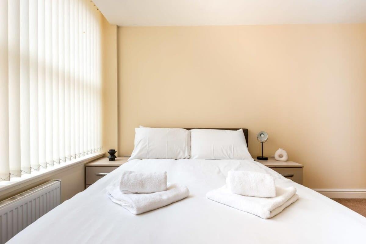 Bright 1 Bedroom Budget Flat In Central Pontefract Exterior photo
