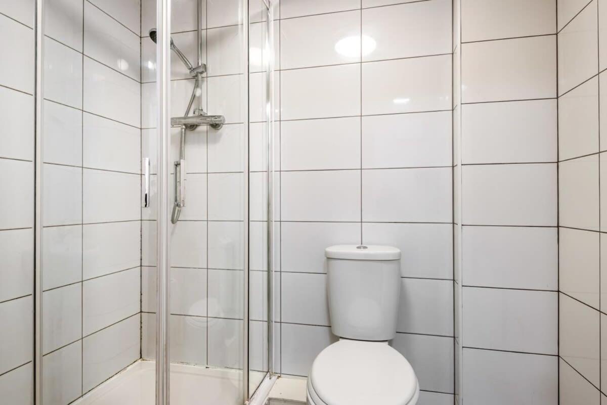 Bright 1 Bedroom Budget Flat In Central Pontefract Exterior photo